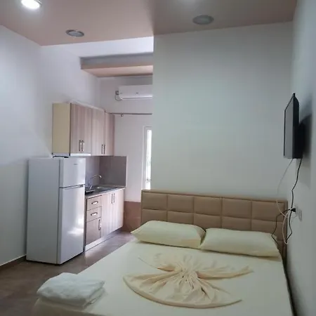 Vlora Stay Hotel apartamentowy *